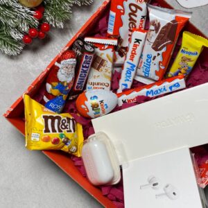Подарунковий бокс Apple Watch 10 + AirPods Pro 2 + Kinder